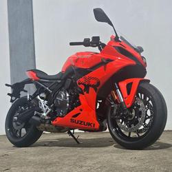 2026 Suzuki GSX-8R GSX-R Orange
