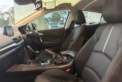 2017 Mazda 3 Maxx