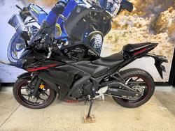 2015 Yamaha YZF-R3 BLACK