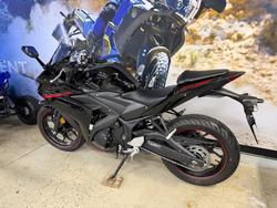 2015 Yamaha YZF-R3 BLACK