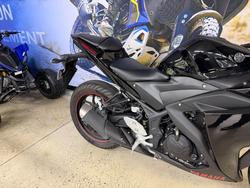 2015 Yamaha YZF-R3 BLACK