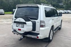 2014 Mitsubishi Pajero Exceed NW MY14 4X4 Dual Range White