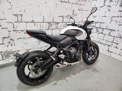 2026 Triumph Trident 660 Trident White