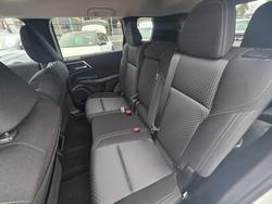 2023 Mitsubishi Outlander LS