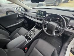 2023 Mitsubishi Outlander LS