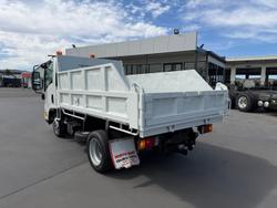 2015 Isuzu N Series NLR 200