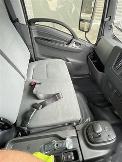 2025 Isuzu Nqr 88-190 Am D42