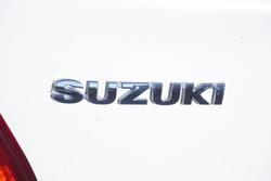 2017 Suzuki Swift GL Navigator