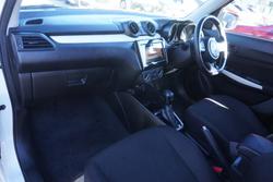 2017 Suzuki Swift GL Navigator