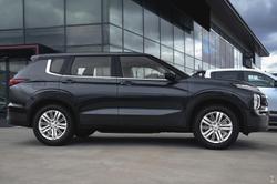 2025 Mitsubishi Outlander ES ZM MY24 Graphite Grey