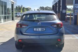 2016 Mazda 3 Neo