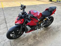 2023 DUCATI STREETFIGHTER V2 Red