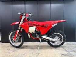 2025 Gas Gas EC 250 EC Red