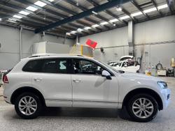 2014 Volkswagen Touareg 150TDI 7P MY14 Four Wheel Drive Pure White
