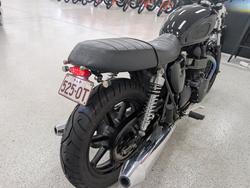 Triumph 2013 TRIUMPH 865CC BONNEVILLE A2 Black