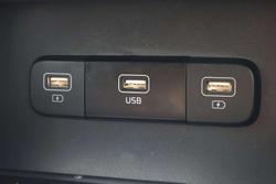 2023 Kia Carnival SLi