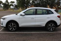 2025 MG ZS Essence