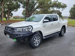 2017 Toyota Hilux SR5