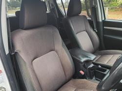 2017 Toyota Hilux SR5