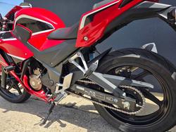 2017 Honda CBR300R RED