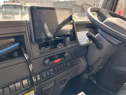 2026 Isuzu F Series FVY 260-300 AT R67