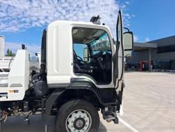2026 Isuzu F Series FVY 260-300 AT R67