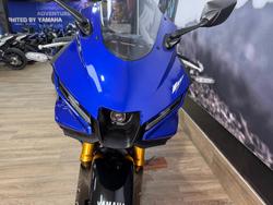 2025 Yamaha YZF-R3 BLUE