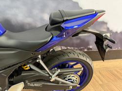 2025 Yamaha YZF-R3 BLUE