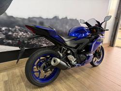 2025 Yamaha YZF-R3 BLUE