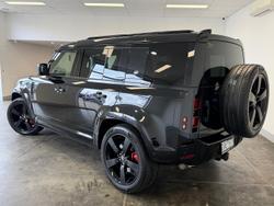 2021 Land Rover Defender 110 P400 SE