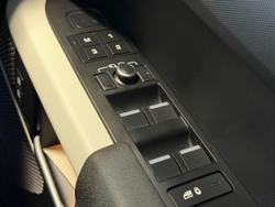 2021 Land Rover Defender 110 P400 SE