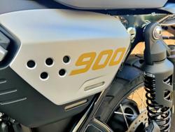 2026 TRIUMPH SCRAMBLER 900 KHAKI