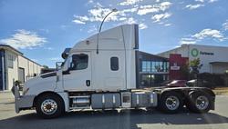 2022 Freightliner Cascadia WHITE