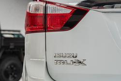 2014 Isuzu MU-X LS-M MY14 4X4 Dual Range Silky White