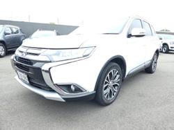 2015 Mitsubishi Outlander LS