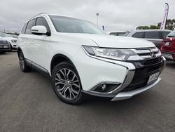 2015 Mitsubishi Outlander LS