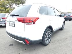 2015 Mitsubishi Outlander LS
