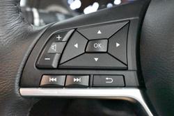 2023 Nissan Navara ST-X