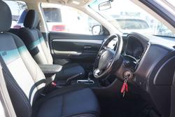 2016 Mitsubishi Outlander LS