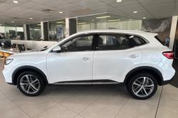 2022 MG HS Excite