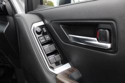 2021 Toyota Landcruiser VX