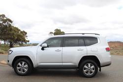 2021 Toyota Landcruiser VX