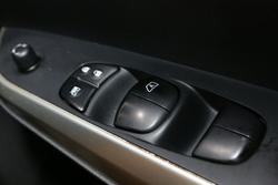 2020 Nissan Navara ST