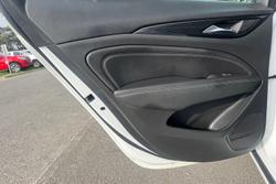 2018 Holden Calais V