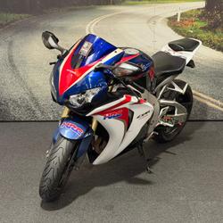 2010 Honda CBR1000RR (FIREBLADE) White