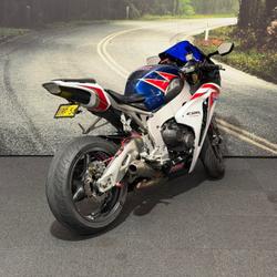 2010 Honda CBR1000RR (FIREBLADE) White