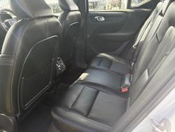 2022 Volvo XC40 Ultimate B5 Dark