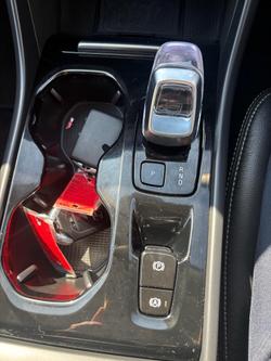 2022 Volvo XC40 Ultimate B5 Dark