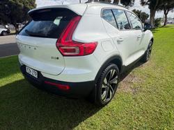 2022 Volvo XC40 Ultimate B5 Dark