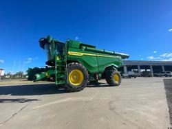 2022 John Deere X9 1000
